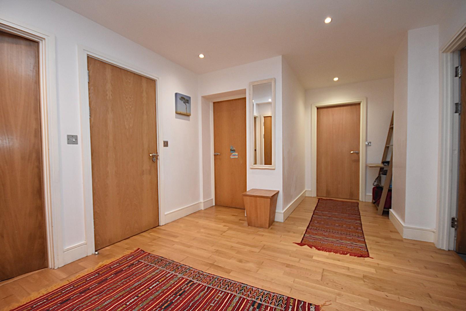 21 Courtlands, Hayes Point, Sully, CF63 2PN